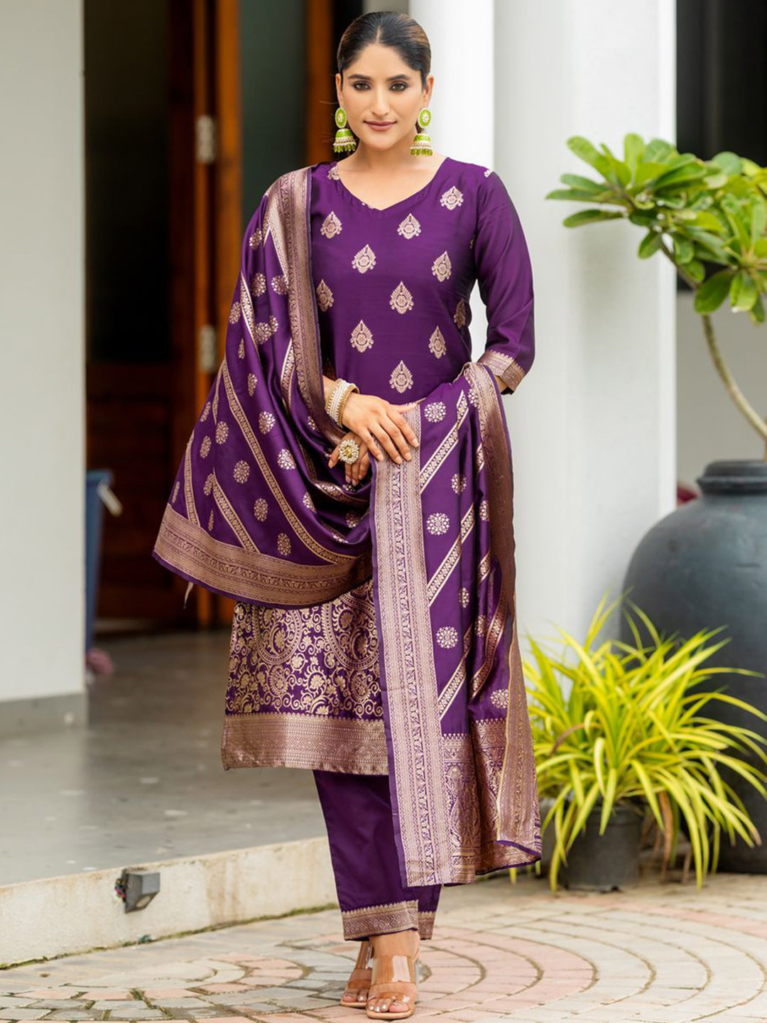 

Twika Women Regular Kurta with Trousers & With Dupatta, Purple