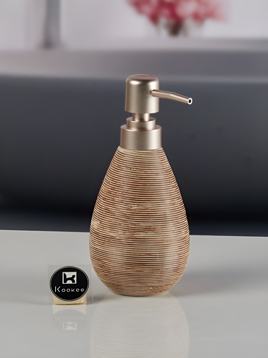 

Kookee Brown Abstract Ceramic Soap Dispenser