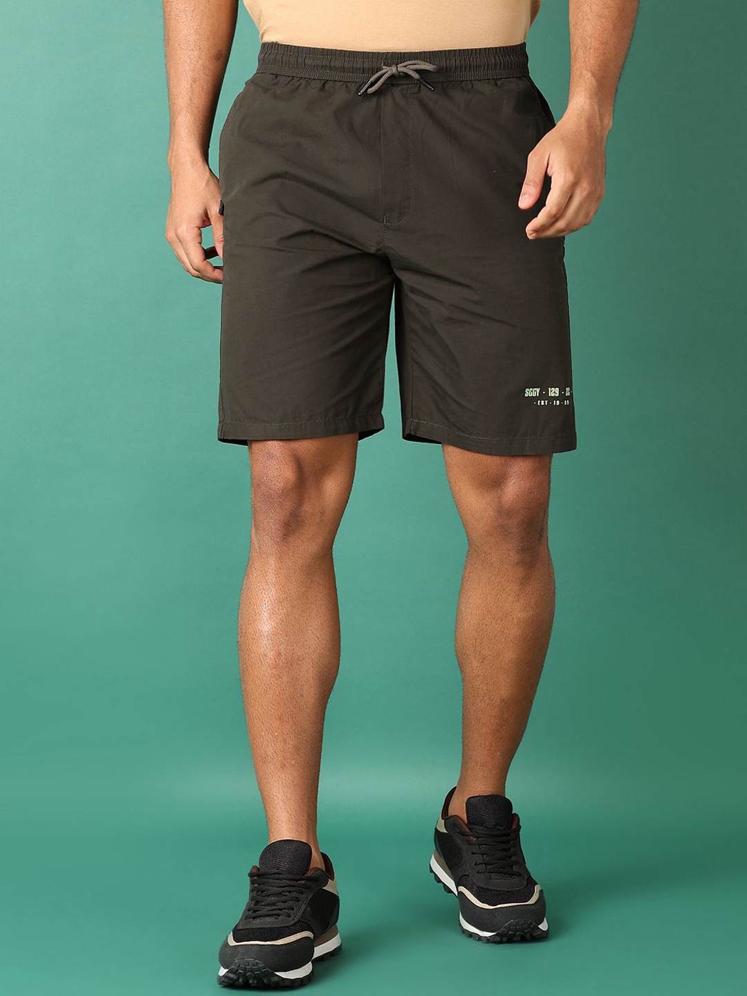 

V-Mart Men Mid-Rise Regular Fit Shorts, Olive
