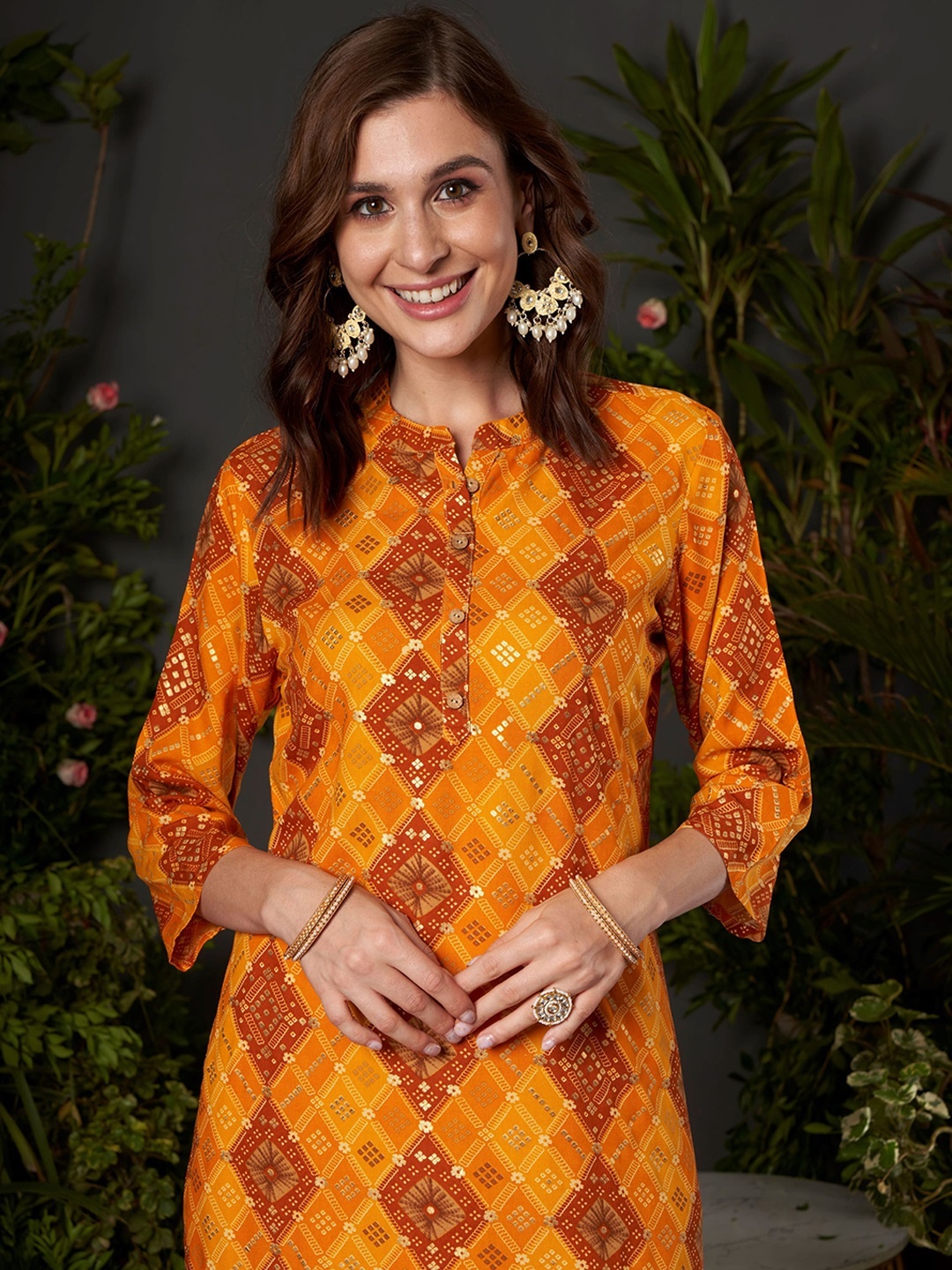 

Anouk Bandhani Printed Mandarin Collar Straight Kurta, Mustard