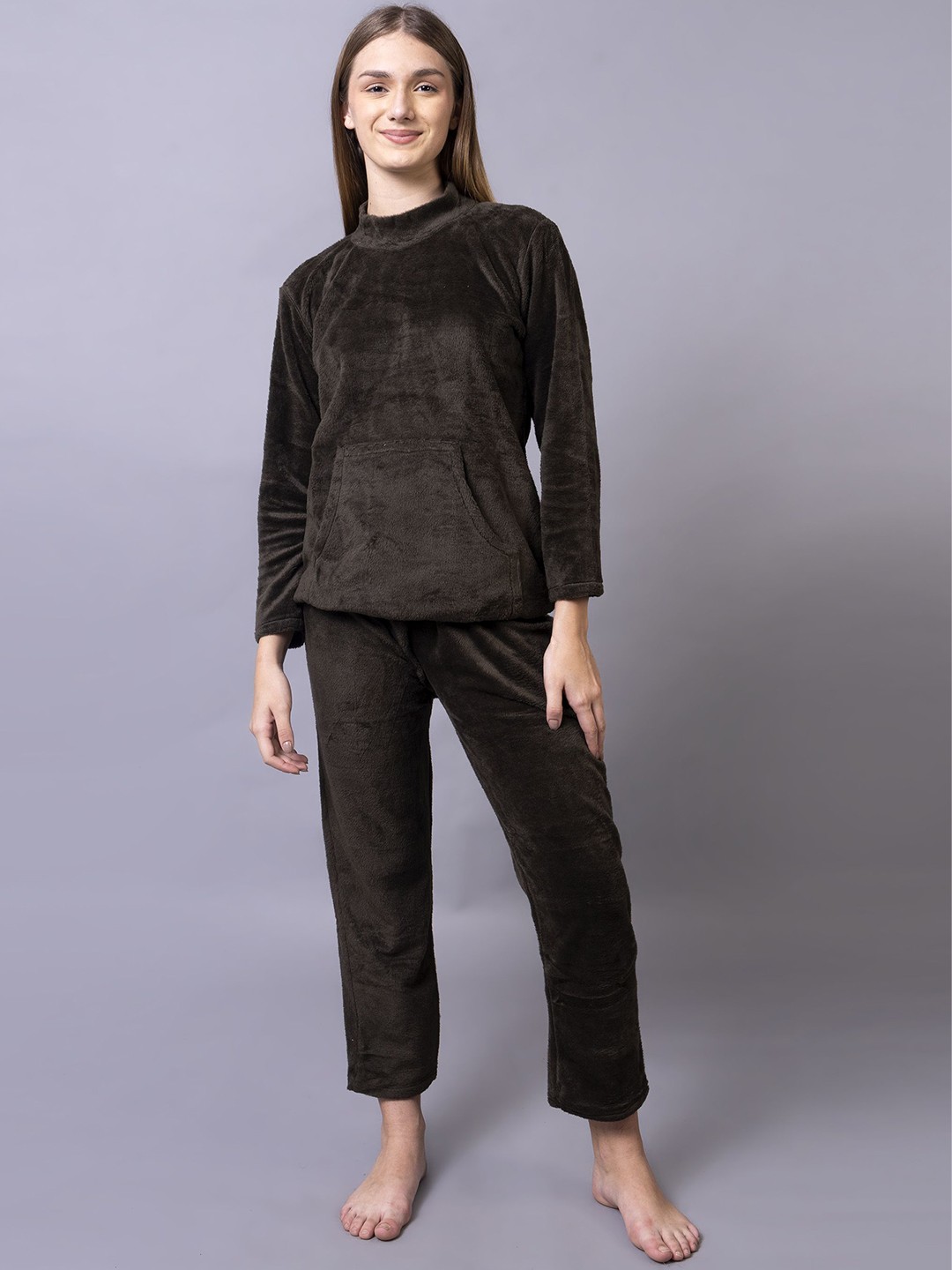 

AVYAY Women Woolen Night suit, Black