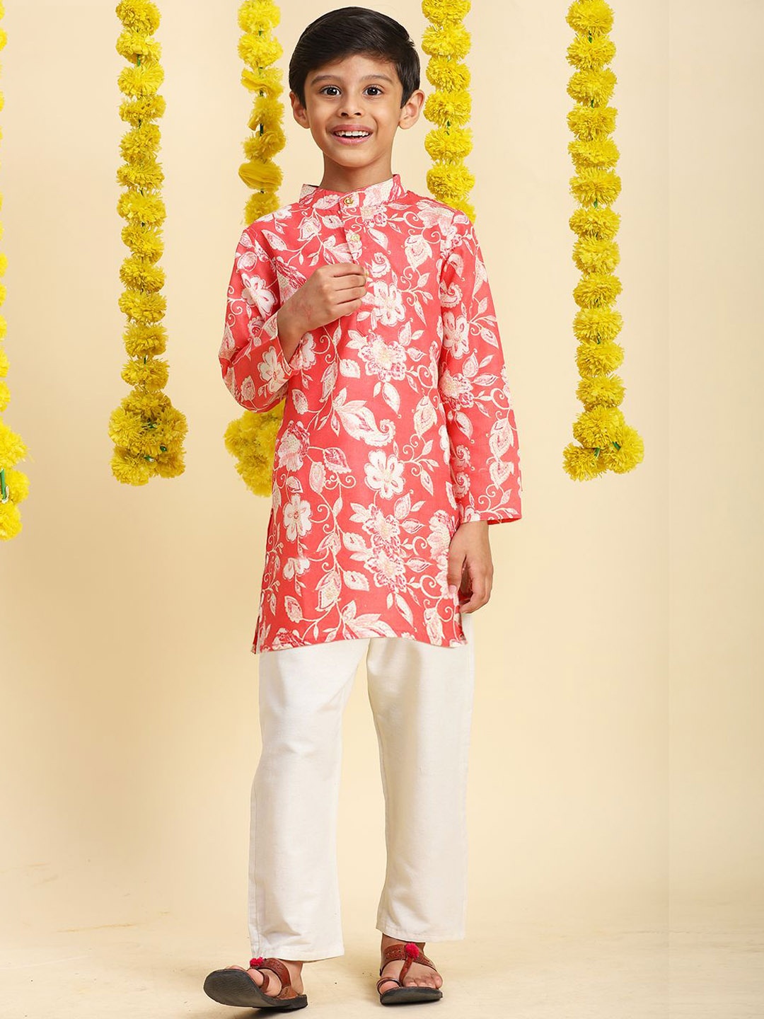 

Cutiekins Boys Floral Printed Band Collar Pure Cotton Straight Kurta With Pyjamas, Coral