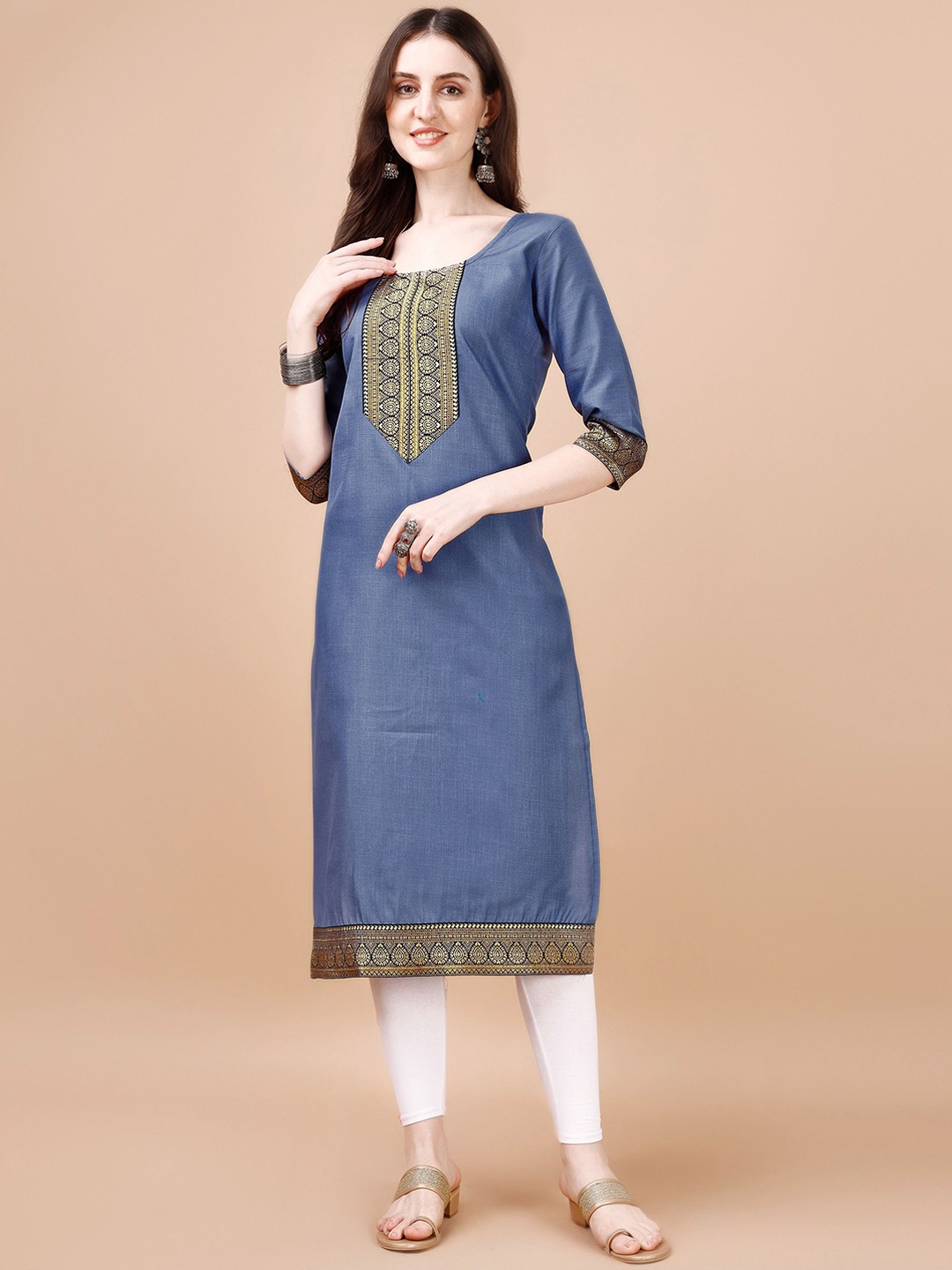 

FANTASY FAB Geometric Yoke Design Notch Neck Straight Kurta, Grey