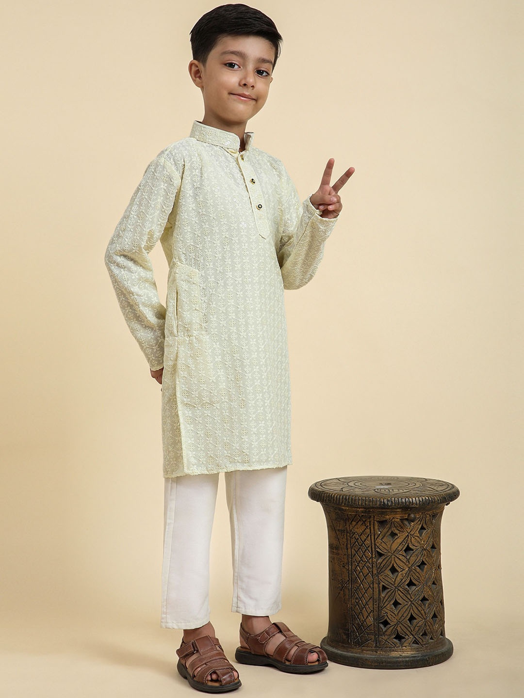 

Pro-Ethic STYLE DEVELOPER Boys Floral Straight Kurta with Pyjamas, Yellow