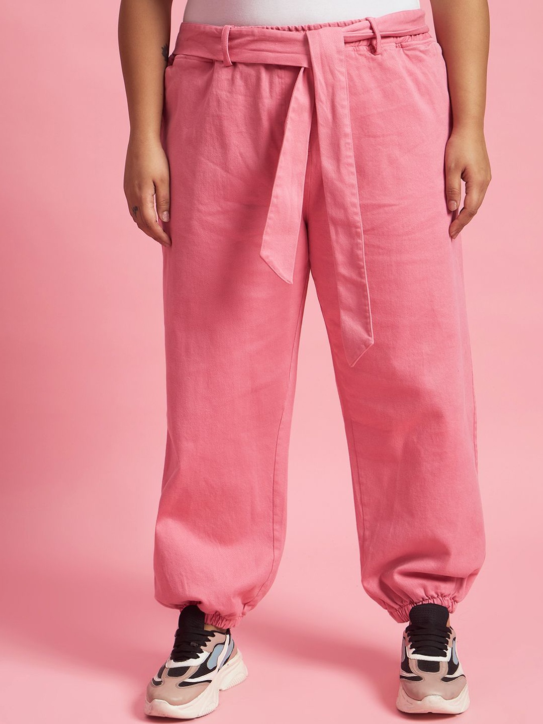 

AUSTIVO Women Solid Mid Rise Joggers, Pink
