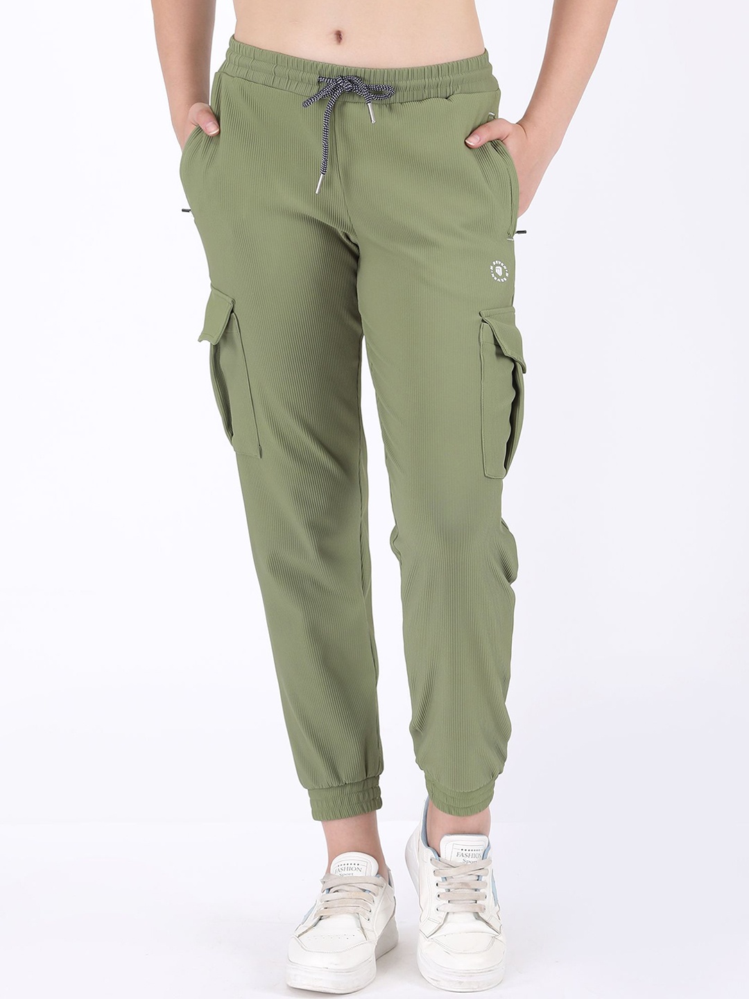 

M7 EMPIRE Women Mid-Rise Joggers, Green