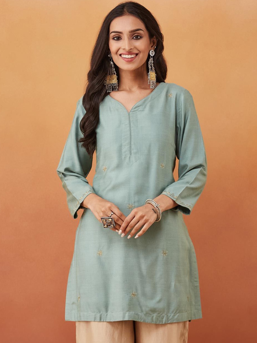 

Fabindia Floral Embroidered A-Line Kurta, Blue