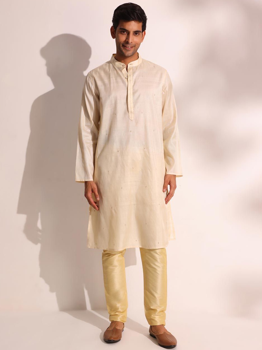 

Fabindia Floral Embroidered Mandarin Collar Silk Straight Kurta, Beige