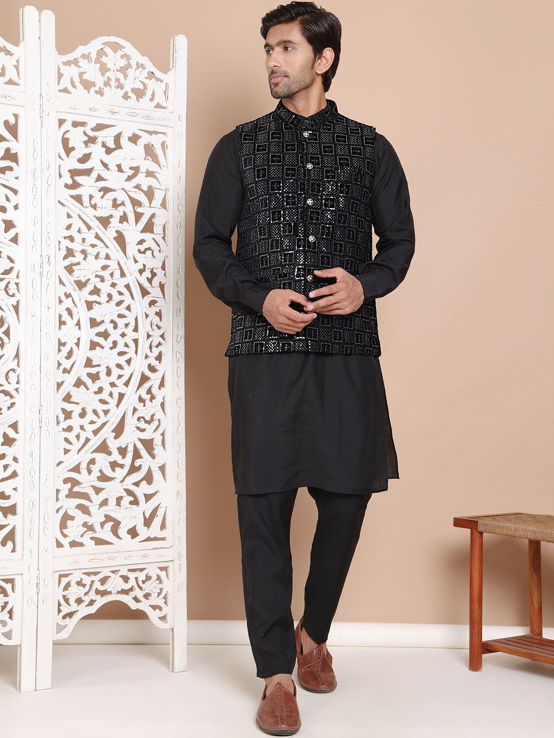 

Anouk Men Embroidered Regular Sequinned Velvet Kurta with Churidar, Black