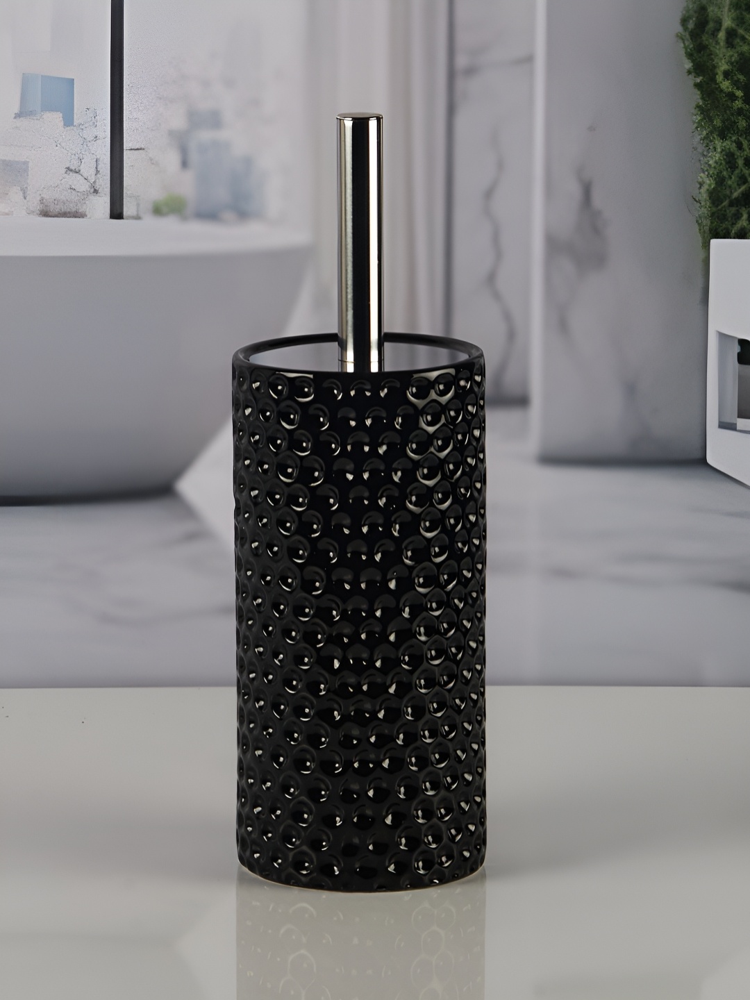 

Kookee Black Abstract Ceramic Toilet Brush Holder