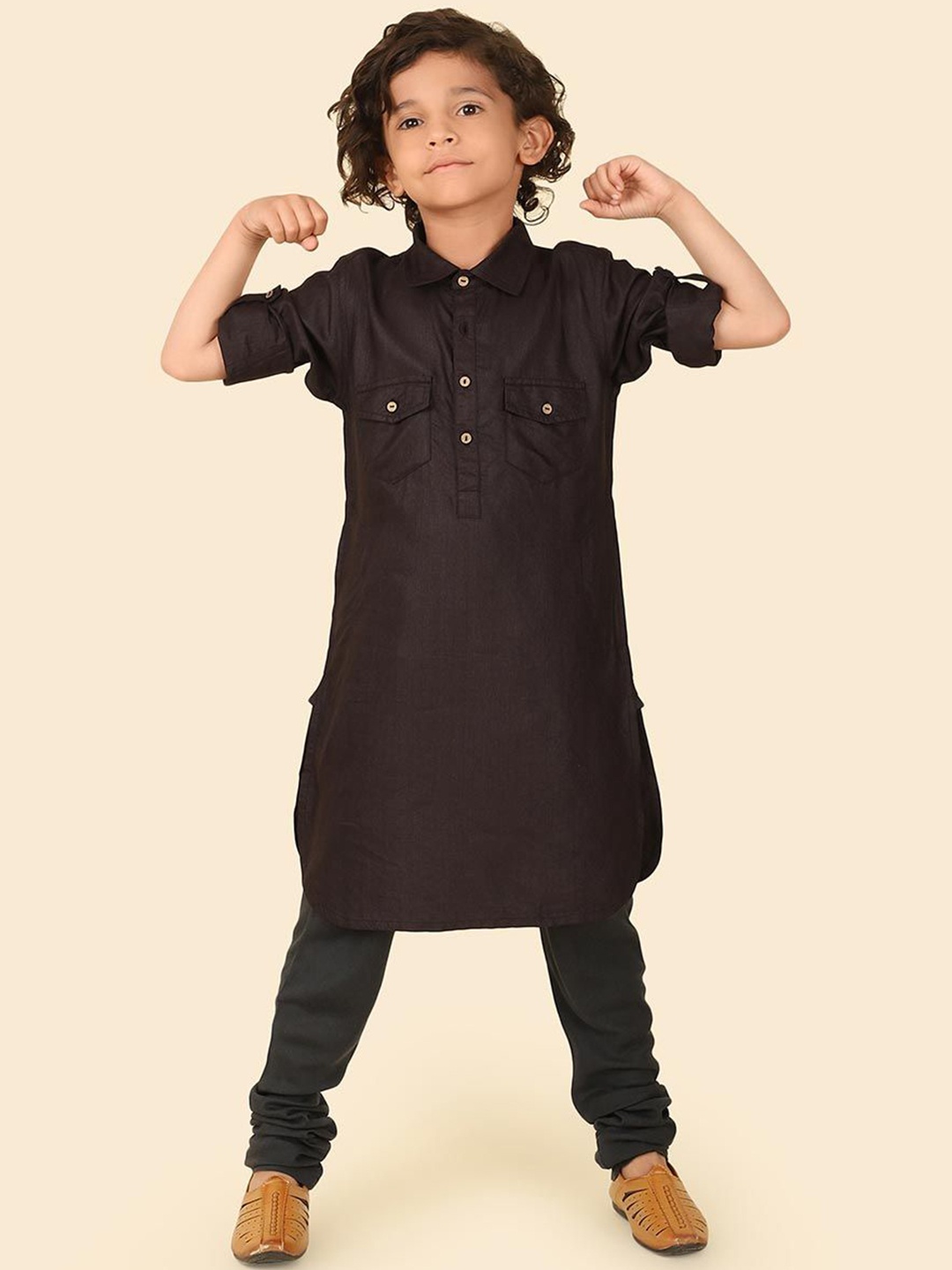 

Fabindia Boys Band Collar Straight Kurta With Jacket, Black