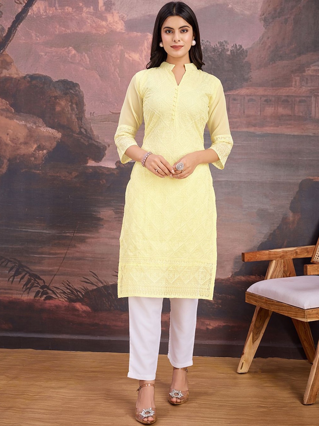 

House of Pataudi Geometric Embroidered Straight Kurta, Yellow