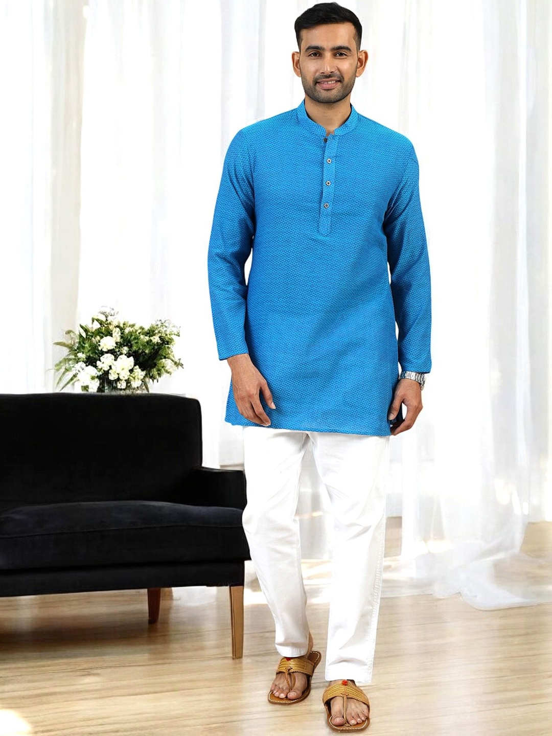 

TATTVA Geometric Woven Design Mandarin Collar Pure Cotton Short Kurta, Blue