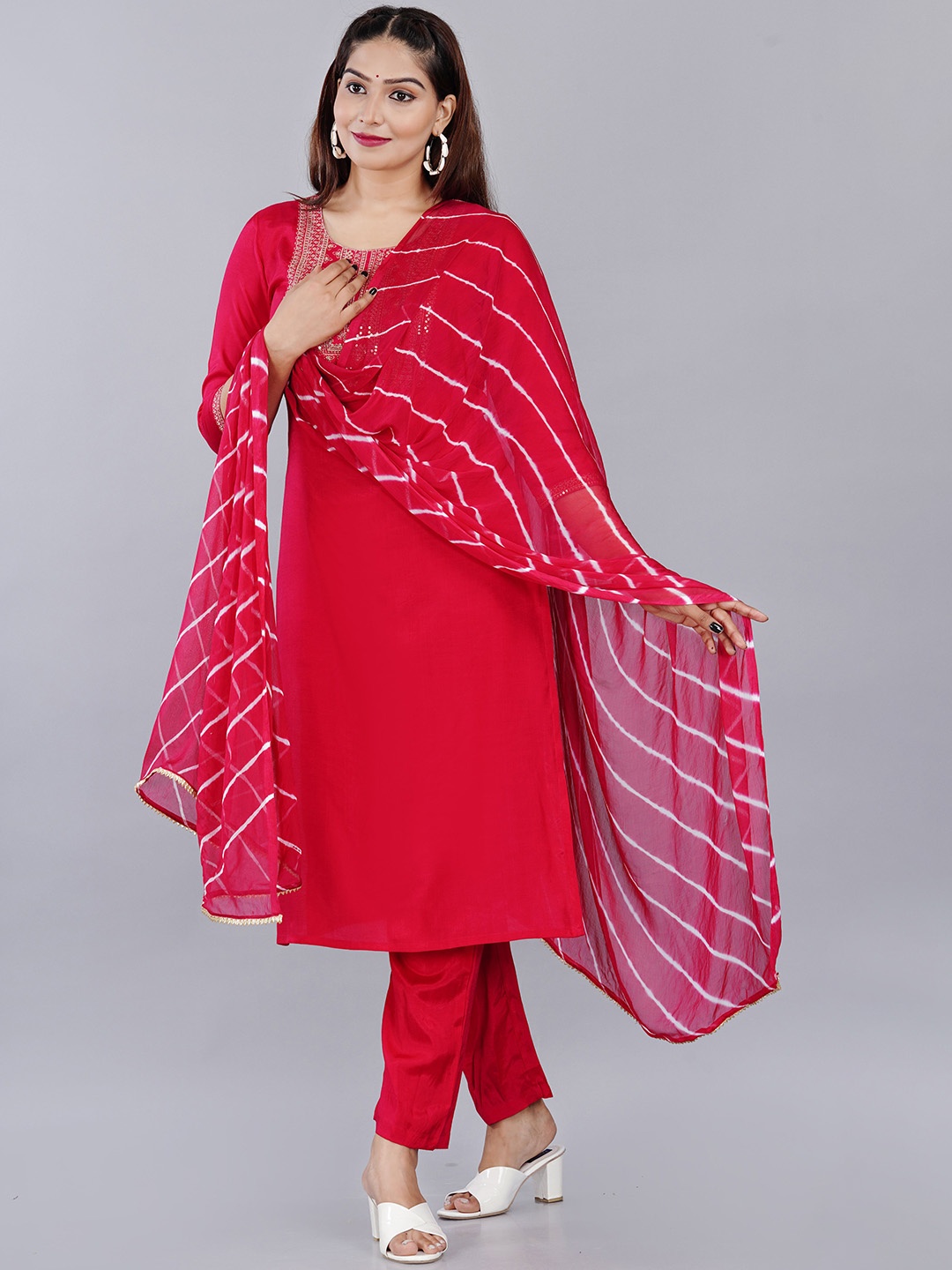 

BAESD Women Embroidered Regular Kurta with Trousers, Red