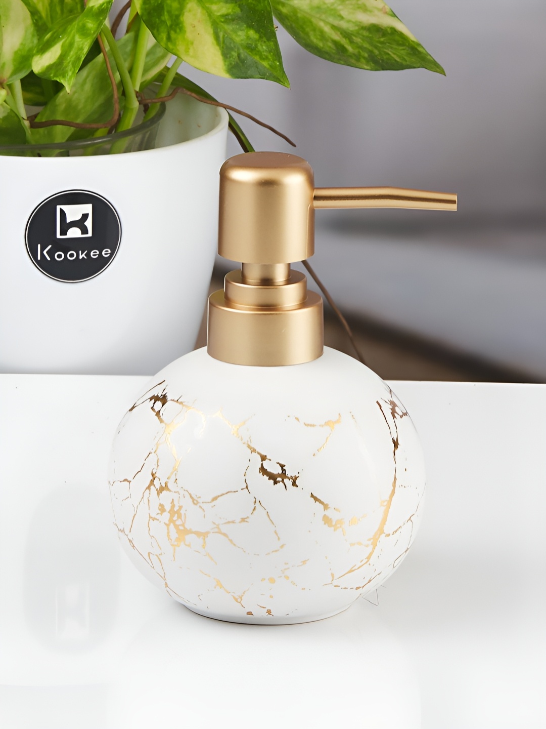 

Kookee White Abstract Ceramic Soap Dispenser