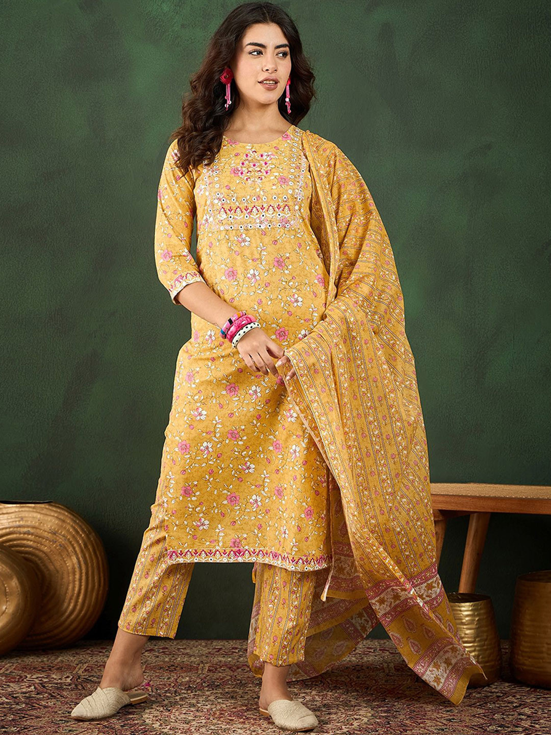 

Sangria Printed & Thread Work Pure Cotton Kurta With Trousers & Dupatta Set, Yellow