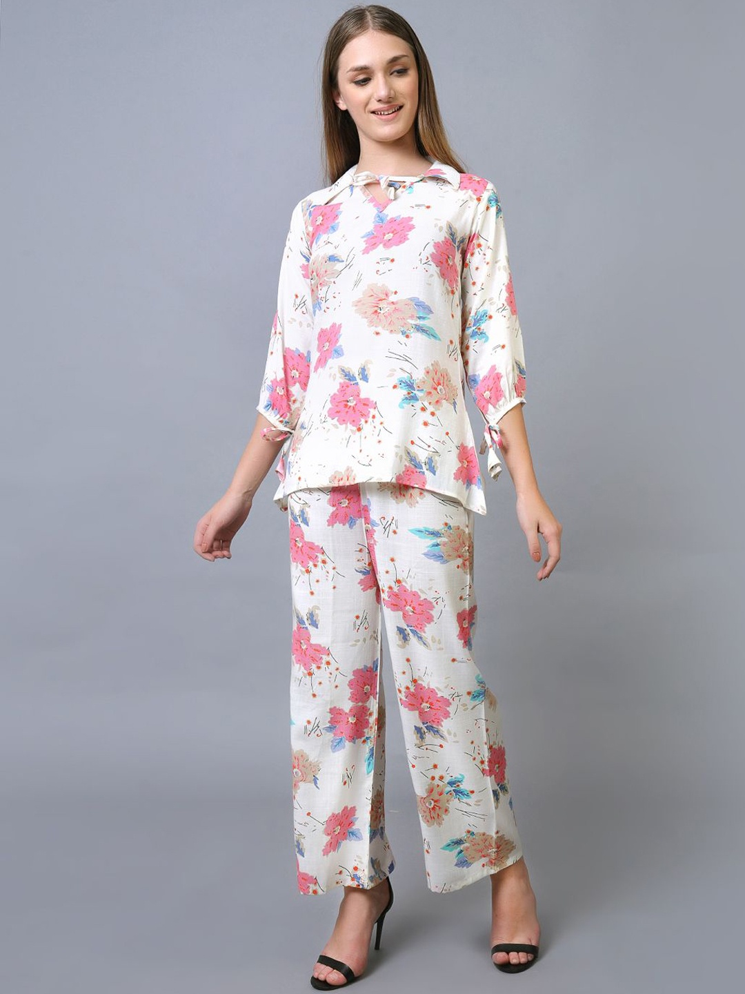 

Xivir Women Floral Printed Night suit, Pink