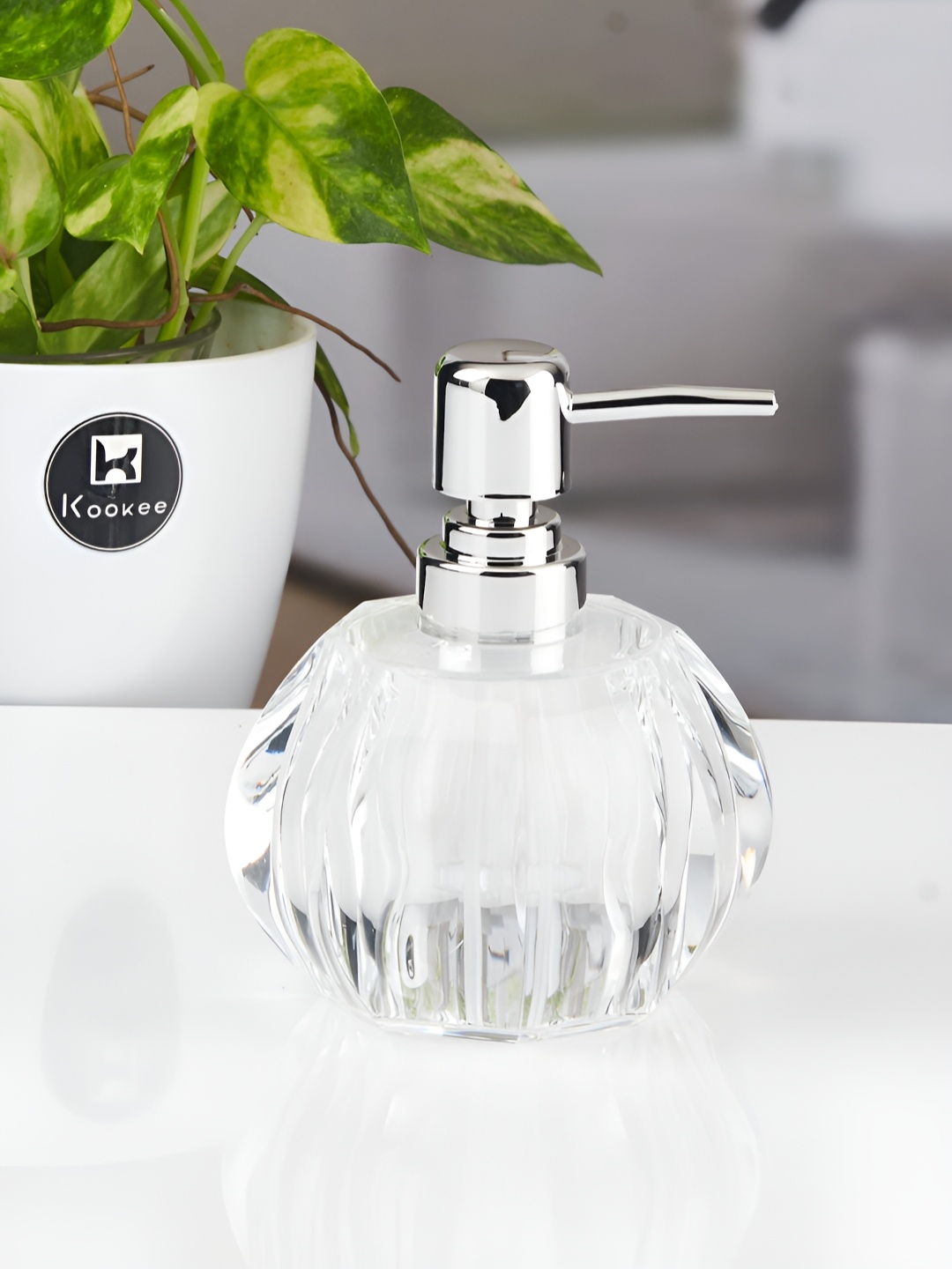 

Kookee Transparent Abstract Plastic Soap Dispenser
