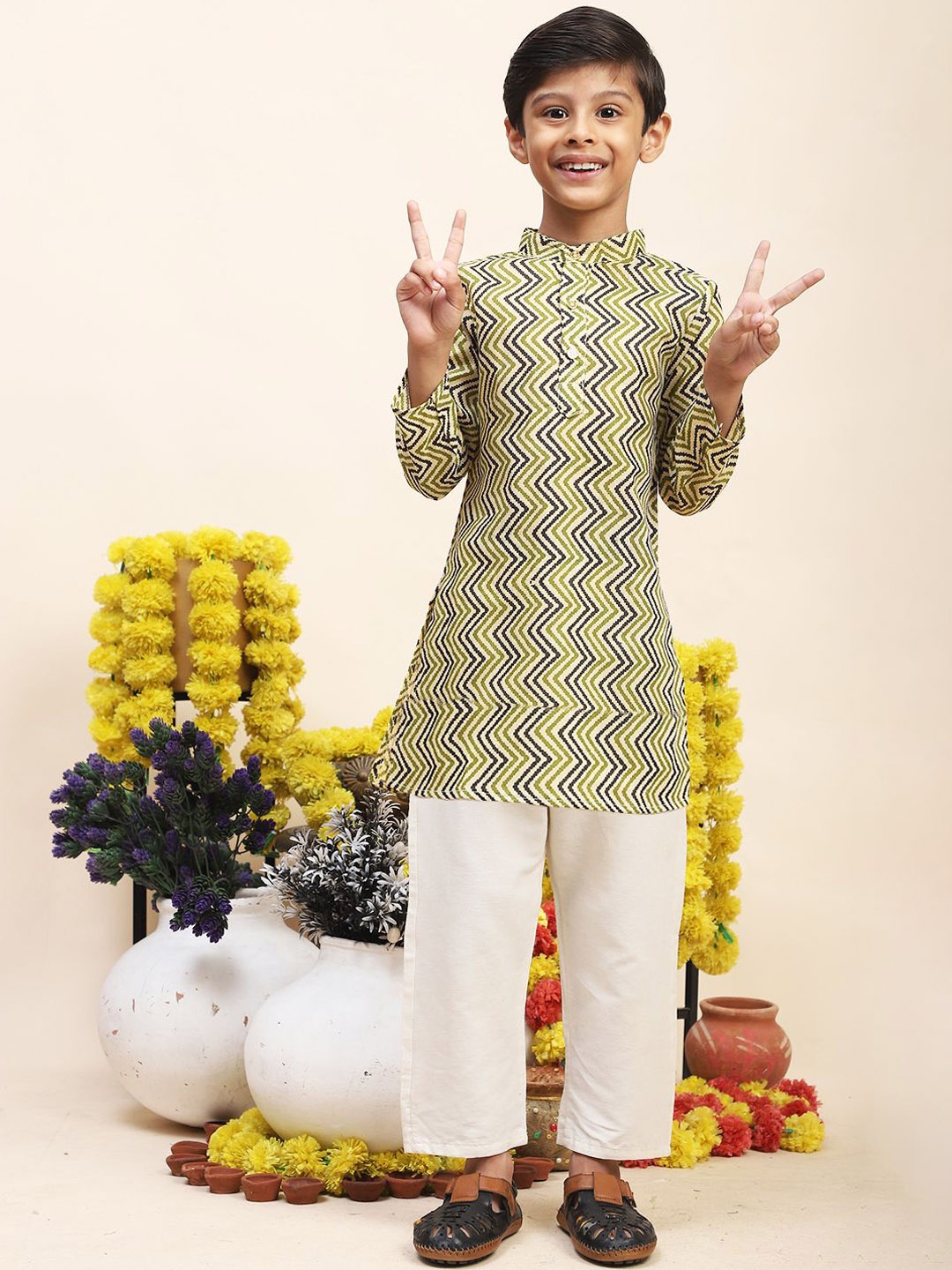 

Cutiekins Boys Geometric Printed Mandarin Collar Straight Kurta With Pyjamas, Olive