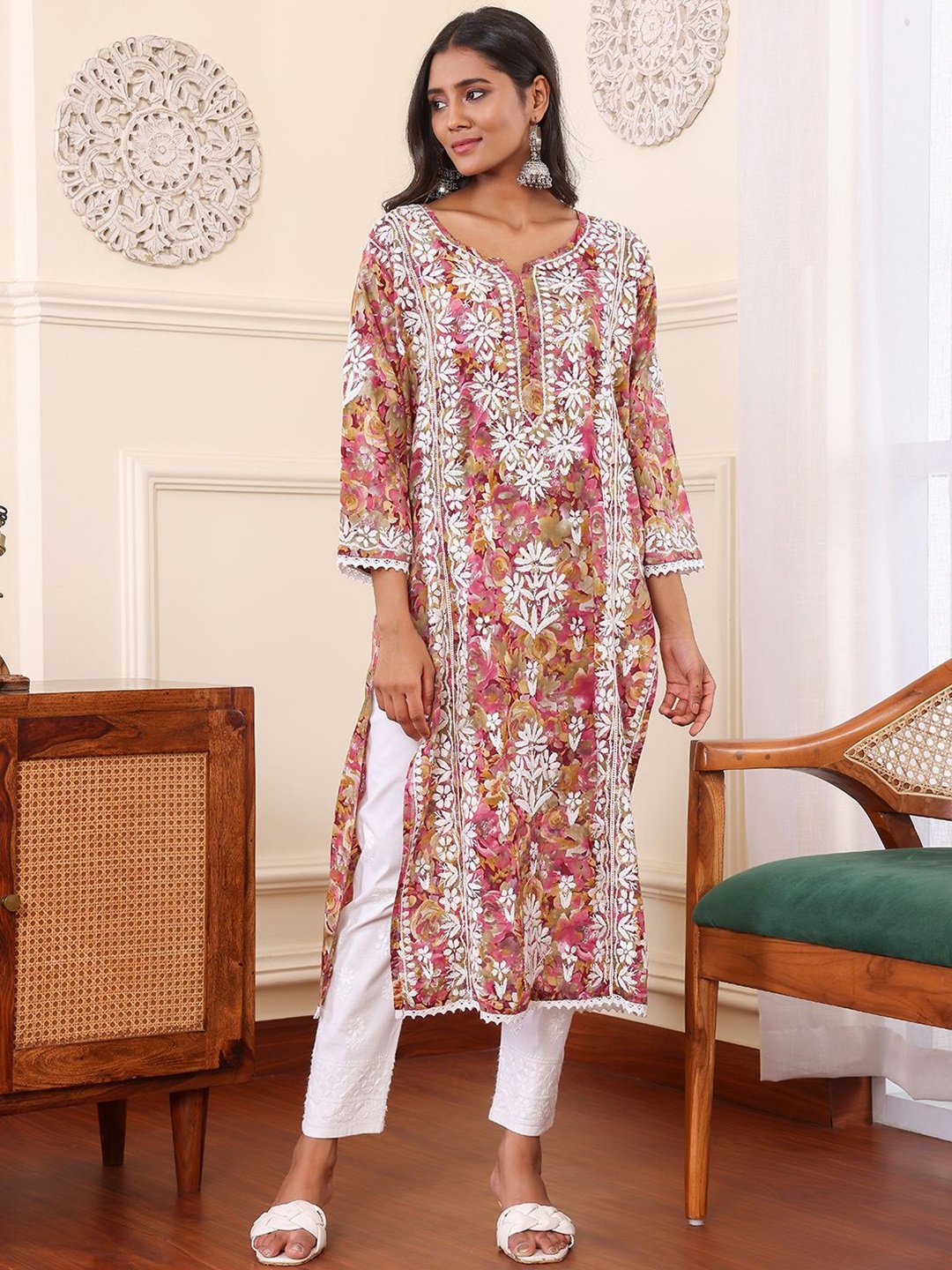 

Chowkhat Floral Embroidered Chikankari Cotton Straight Kurta, Pink