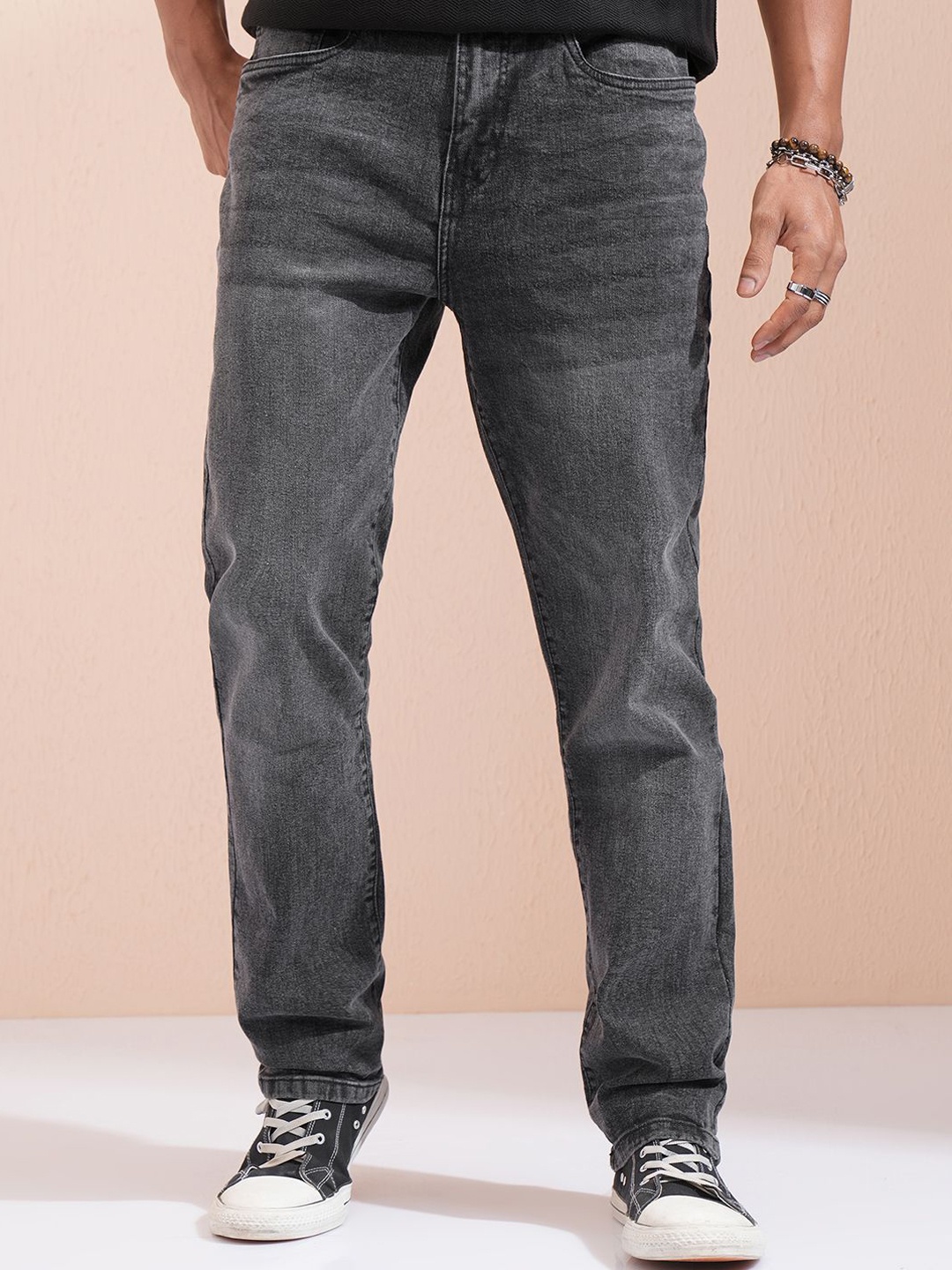 

HIGHLANDER Men Straight Fit Light Fade Stretchable Jeans, Charcoal