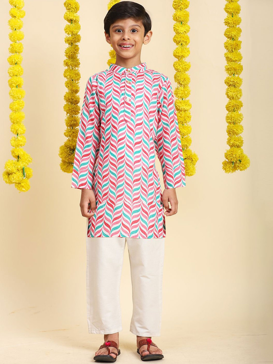 

Cutiekins Boys Geometric Printed Mandarin Collar Straight Kurta With Trousers, Pink