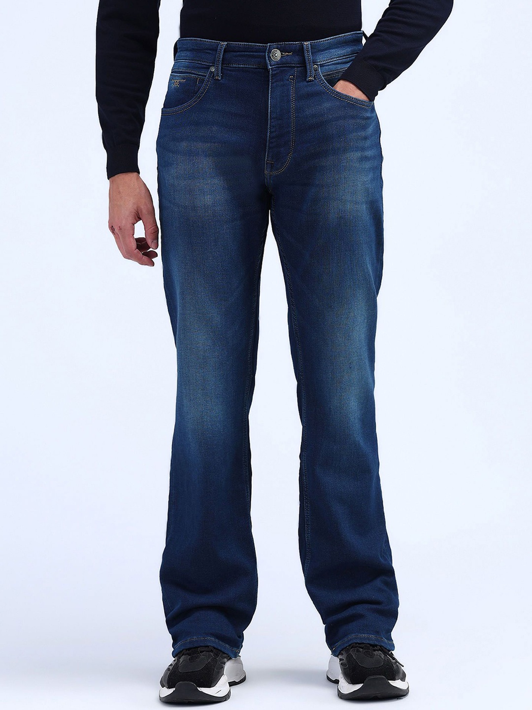 

Flying Machine Men Bruce Bootcut Heavy Fade Stretchable Jeans, Blue