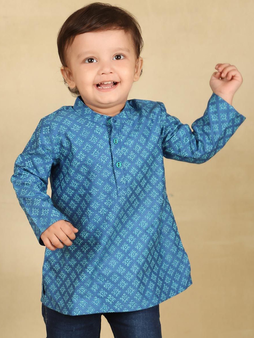 

Fabindia Boys Ethnic Motifs Printed Mandarin Collar Kurta, Navy blue