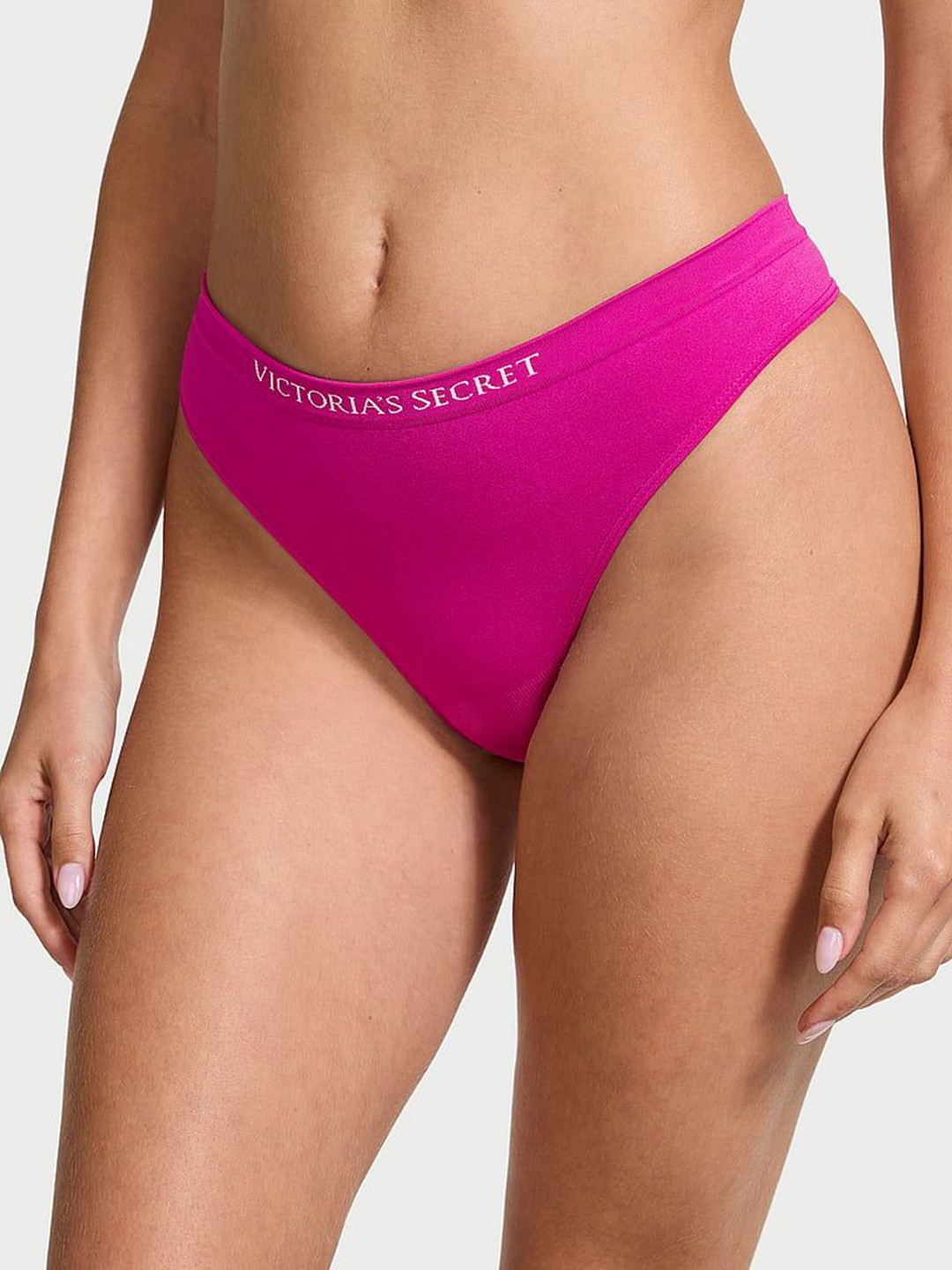

Victoria's Secret Women's Low Raise Thong Briefs 1122071106T2, Pink