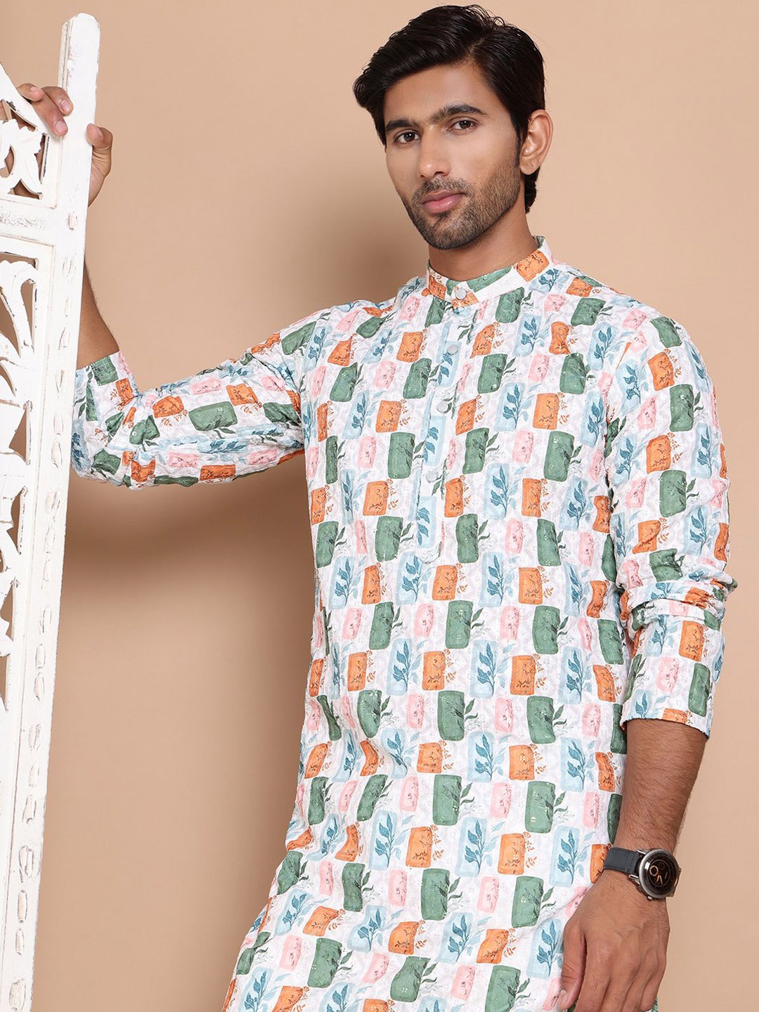 

Jompers Men Floral Printed Regular Chikankari Pure Cotton Kurta with Pyjamas, Off white