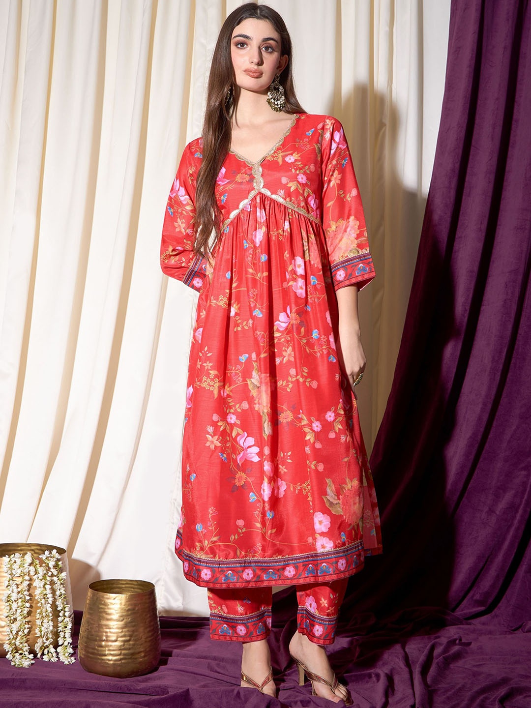 

indo street Women Floral Printed Empire Kurta with Trousers, Red