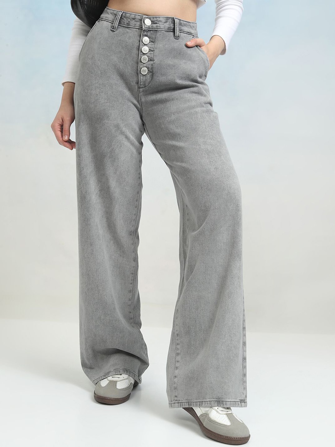 

Street By Tokyo Talkies Women Flared Light Fade Jeans, Grey