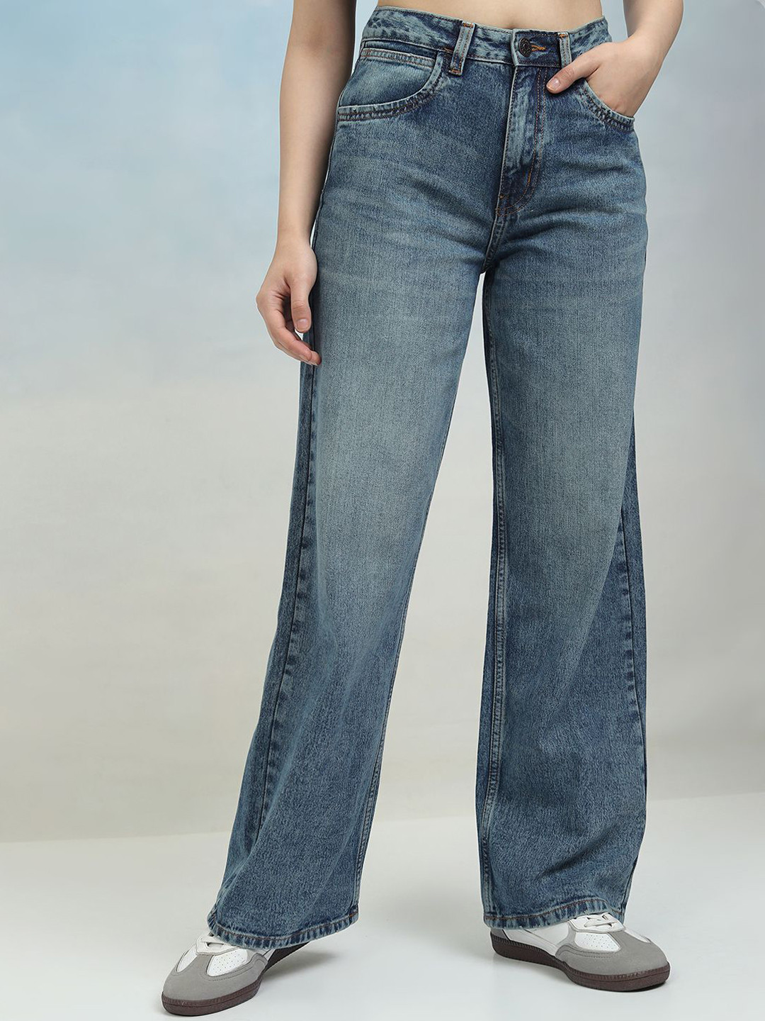 

Street By Tokyo Talkies Women Flared Light Fade Jeans, Blue