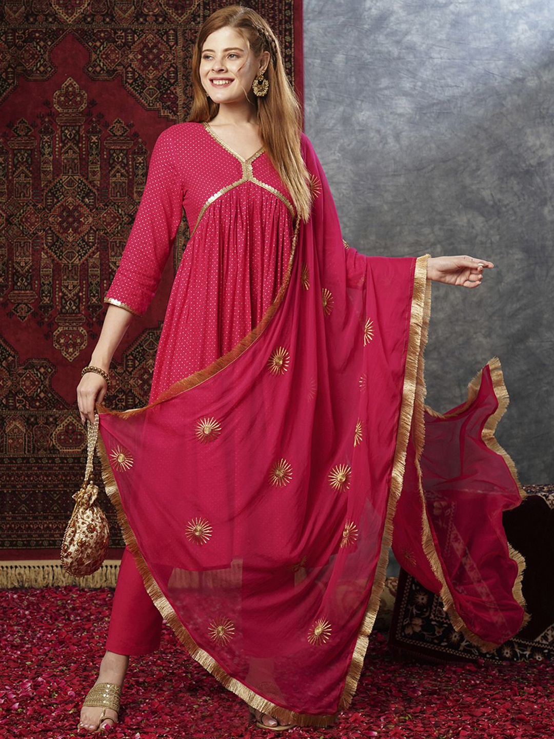 

GoSriKi Women Printed Regular Kurta with Trousers & With Dupatta, Pink