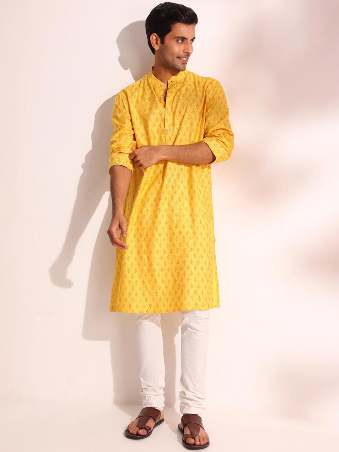 

Fabindia Geometric Printed Mandarin Collar Straight Kurta, Yellow