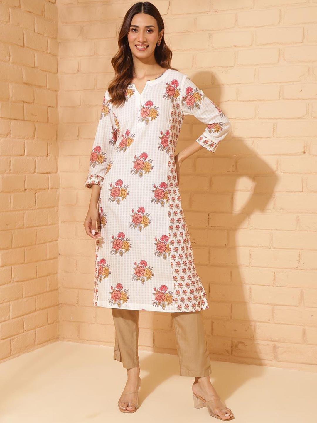 

Fabindia Floral Printed Cotton A-Line Kurta, White
