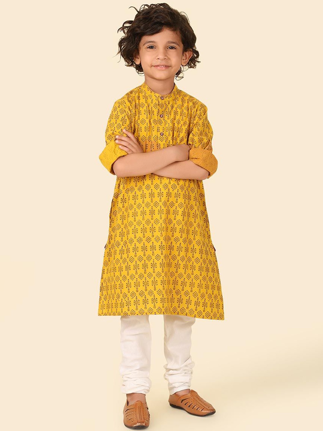 

Fabindia Boys Ethnic Motifs Printed Band Collar Cotton Straight Kurta, Yellow