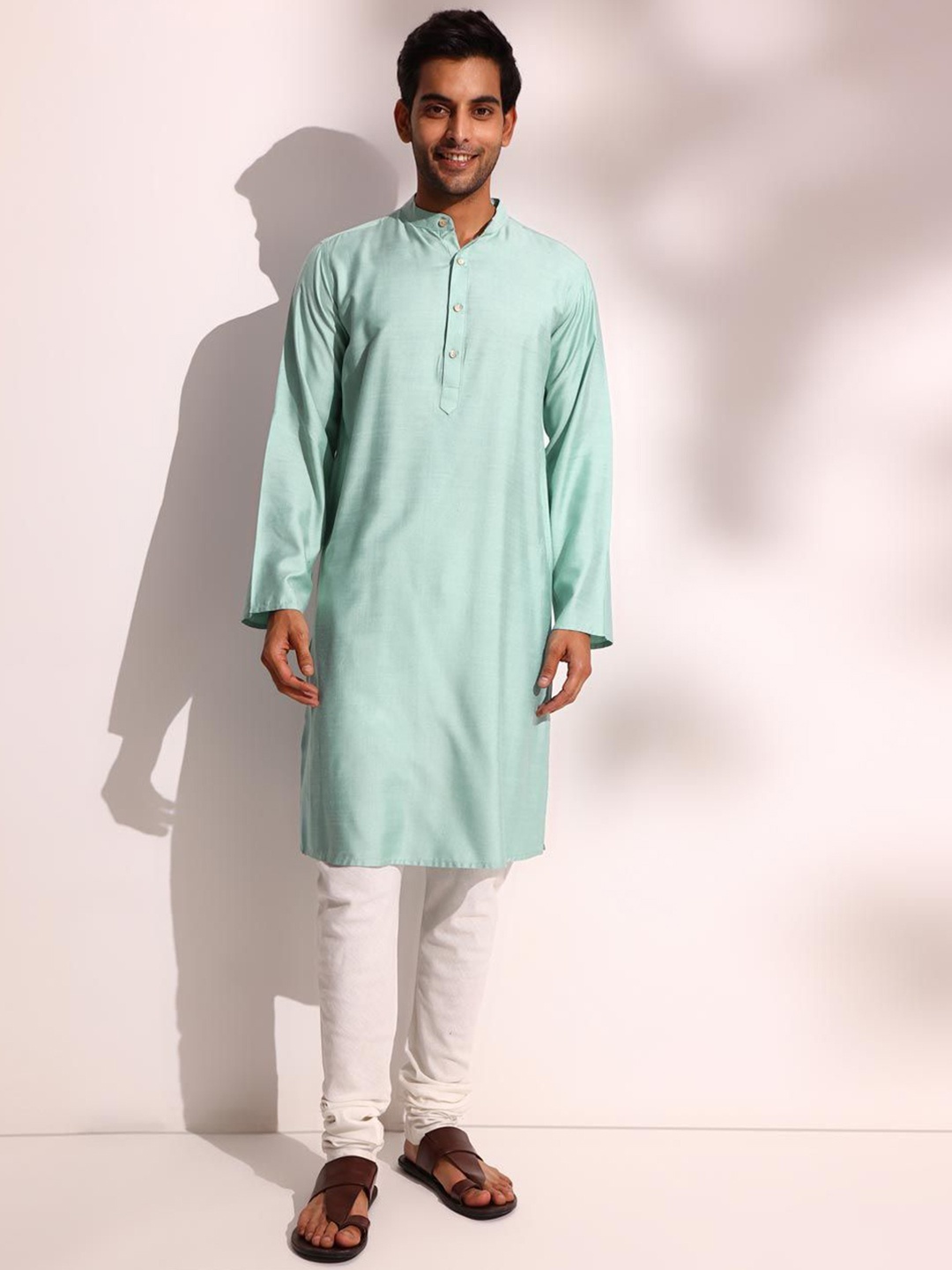 

Fabindia Mandarin Collar Straight Kurta, Blue