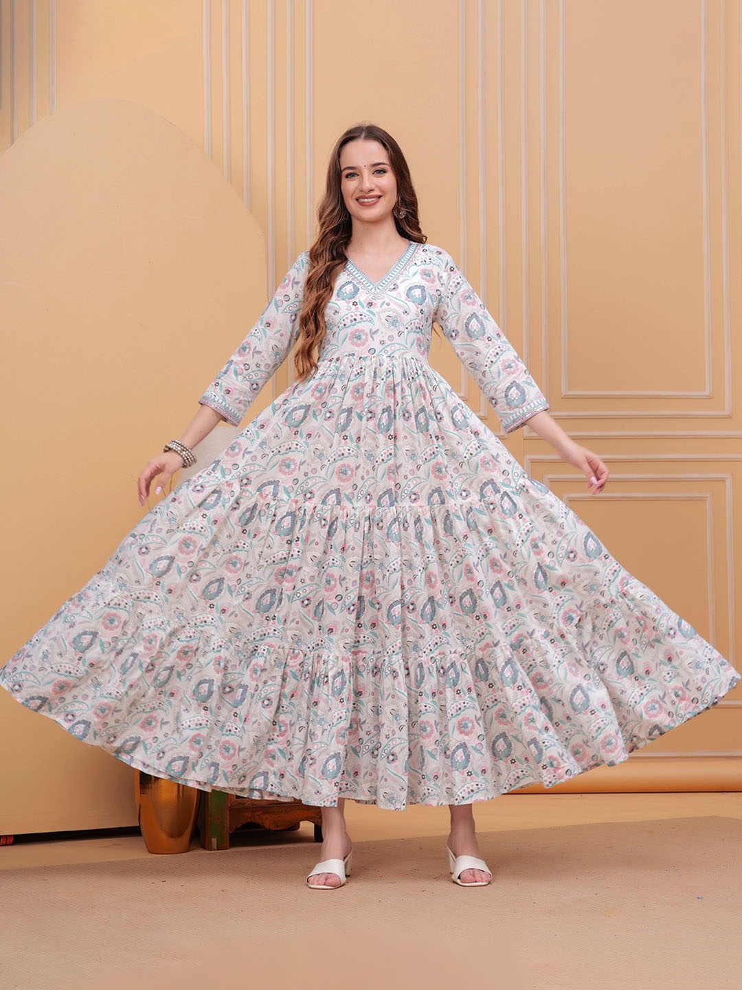 

FASHION DEPTH Women Floral Printed Thread Work Floral Anarkali Kurta, Blue