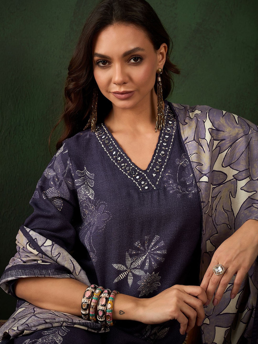 

Sangria Printed Straight Kurta Set, Charcoal