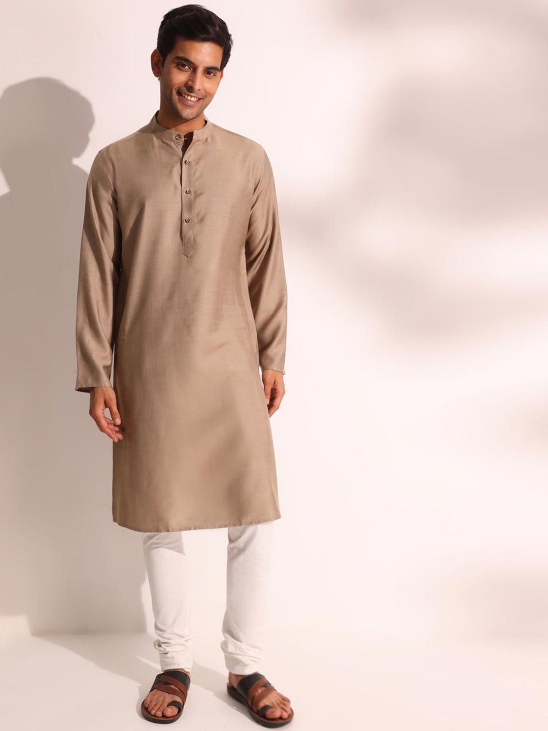 

Fabindia Mandarin Collar Straight Kurta, Grey