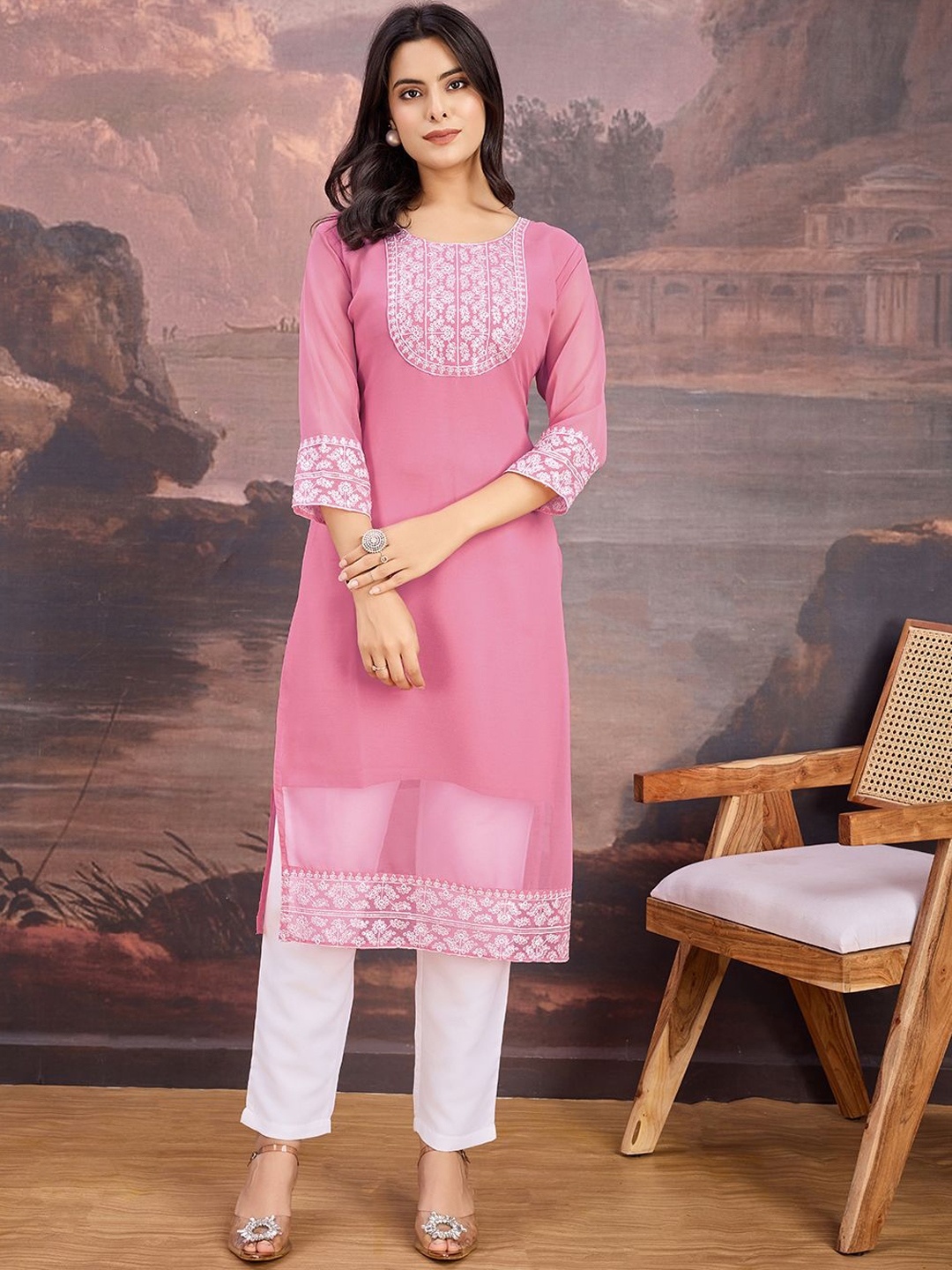 

House of Pataudi Floral Embroidered Straight Kurta, Pink