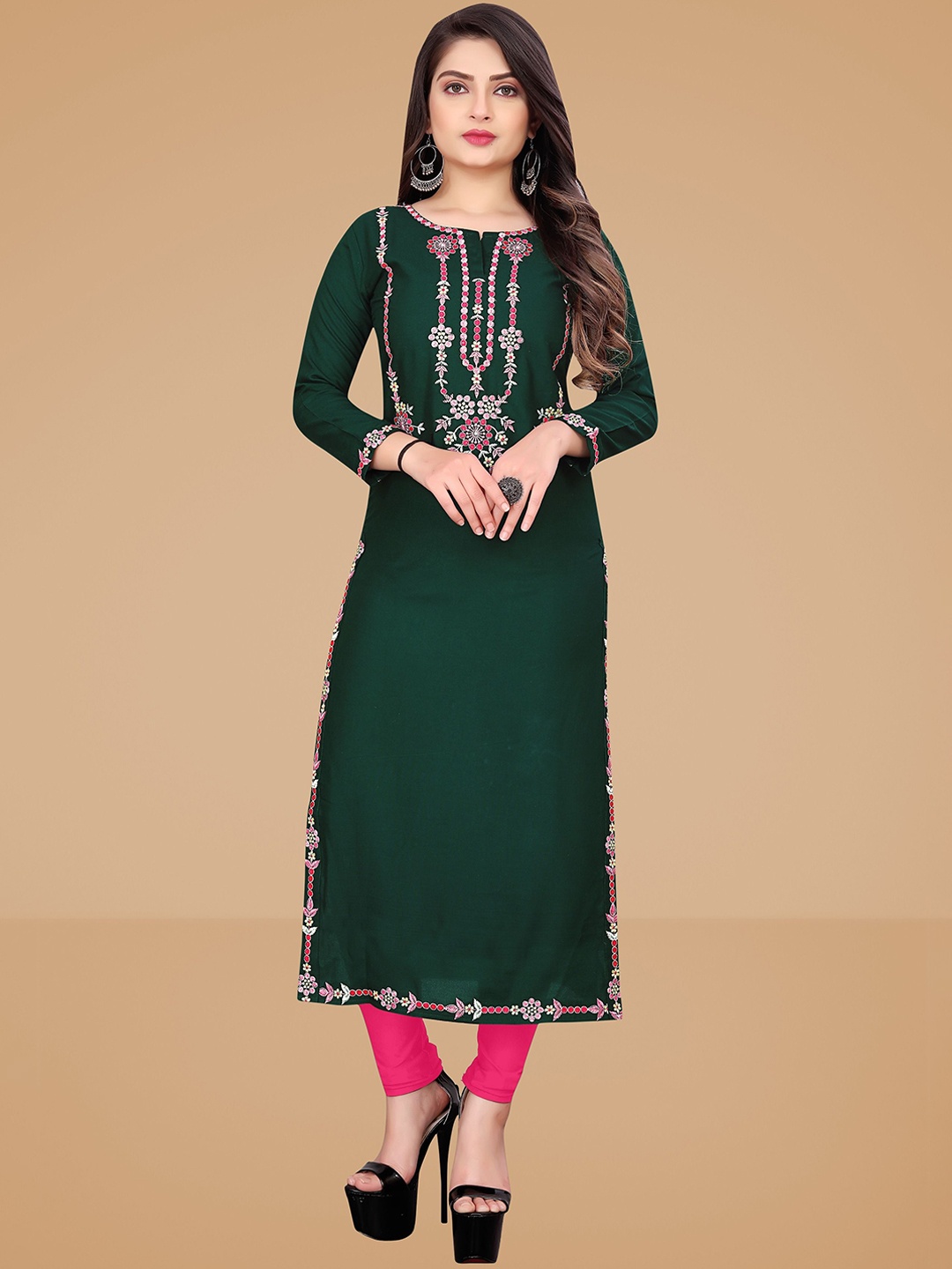 

FANTASY FAB Floral Embroidered Straight Kurta, Green