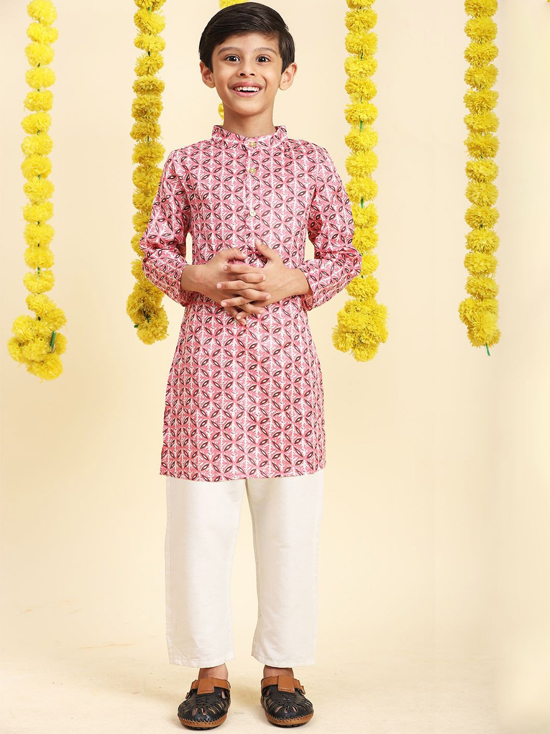 

Cutiekins Boys Ethnic Motifs Printed Mandarin Collar Cotton Straight Kurta with Pyjamas, Pink