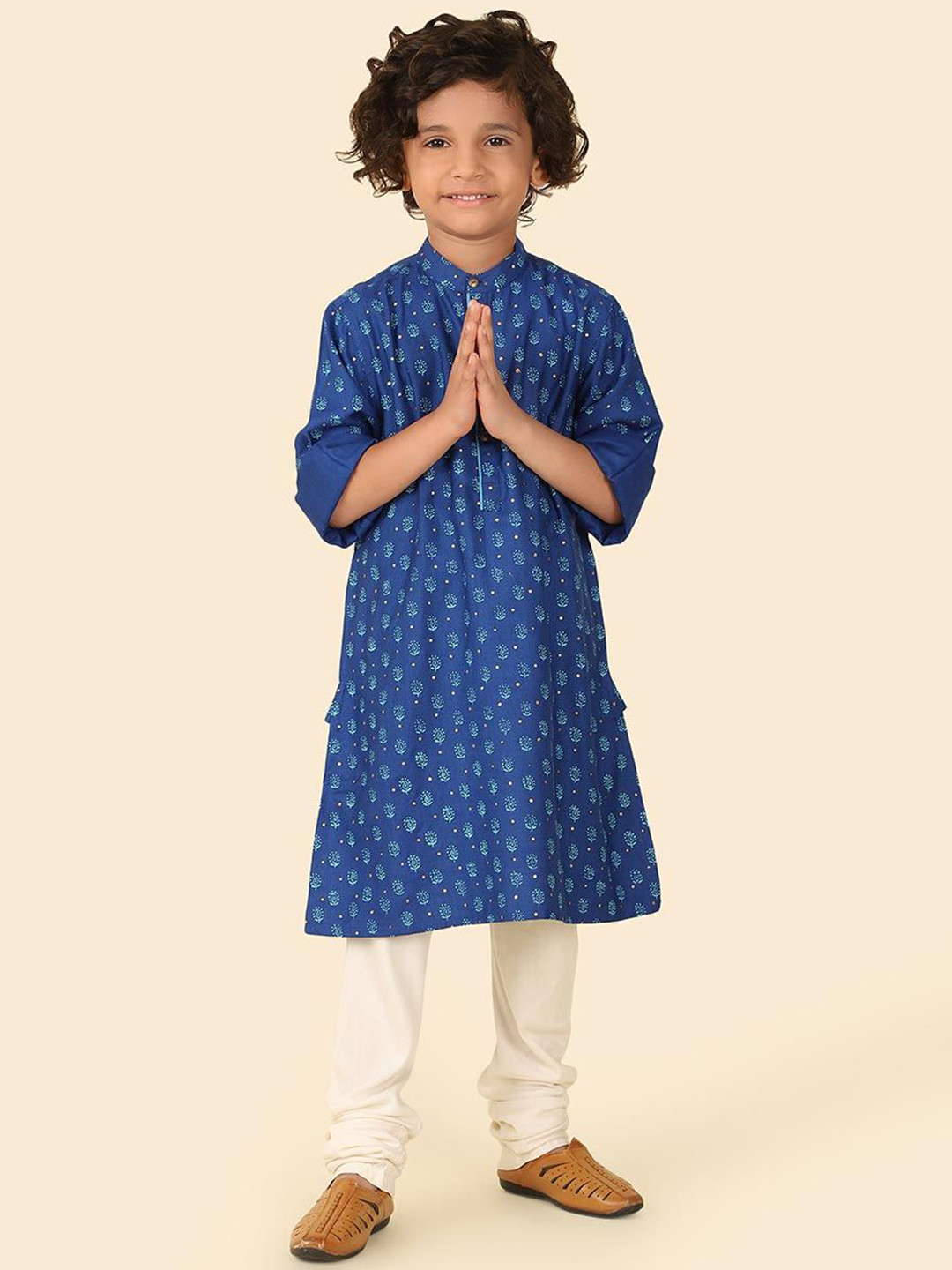 

Fabindia Boys Ethnic Motifs Printed Band Collar Straight Kurta, Navy blue