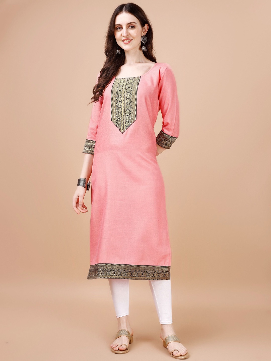 

FANTASY FAB Geometric Yoke Design Notch Neck Straight Kurta, Peach