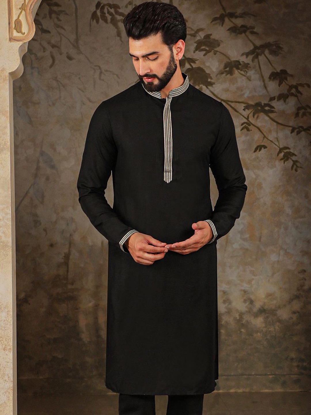 

HOUSE OF DEYANN Men Kurta, Black