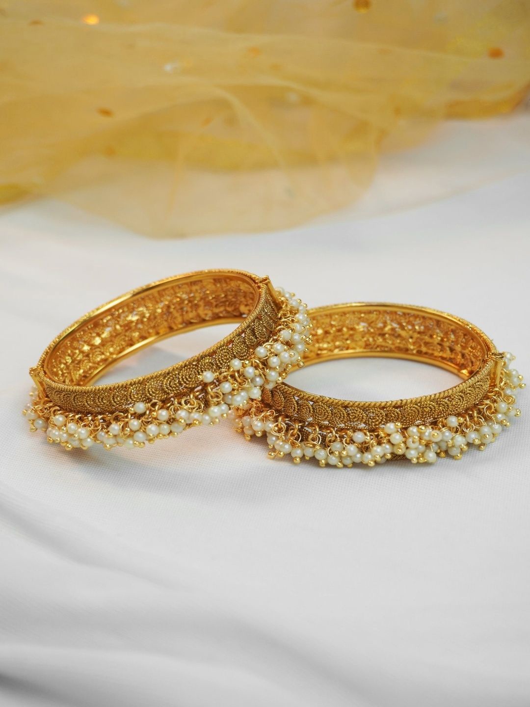 

Niscka Set Of 2 Gold-Plated & Beaded Bangles