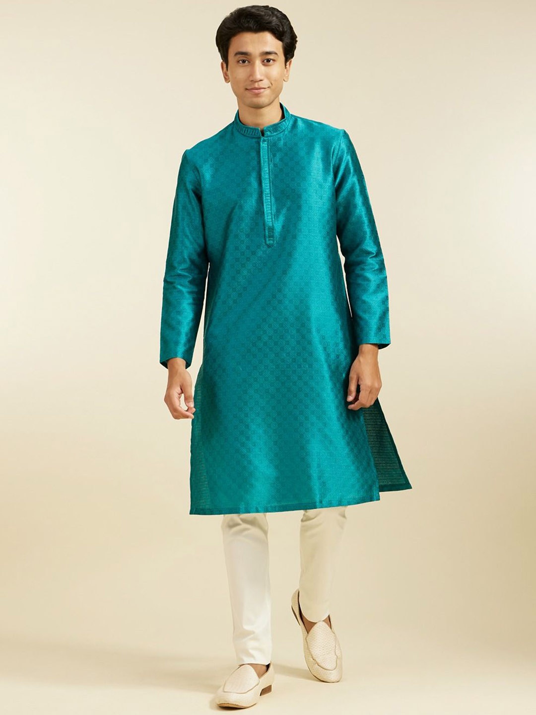 

Diwas by Manyavar Geometric Woven Design Straight Kurta, Green