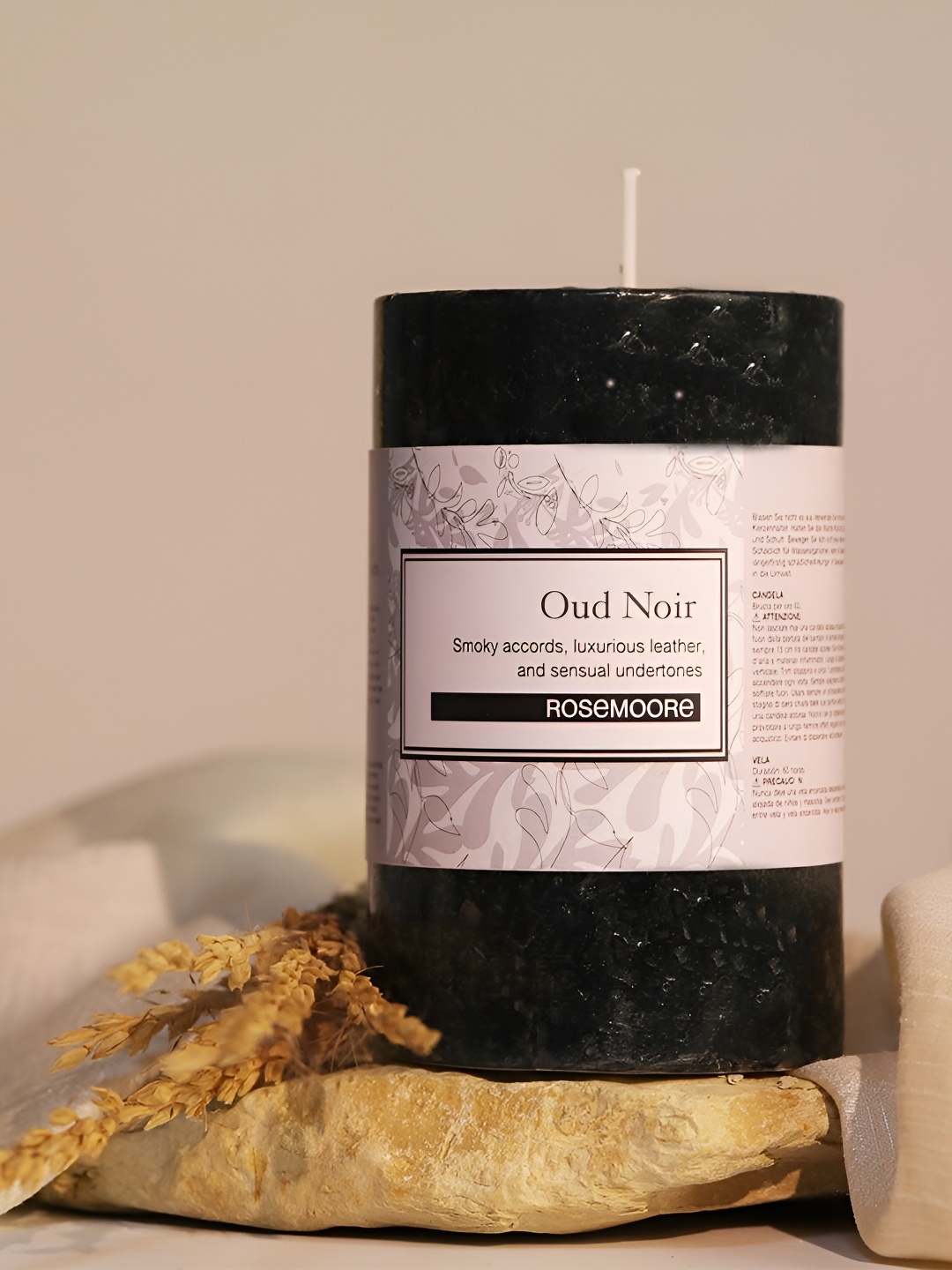 

ROSEMOORe Black Oud Noir Scented Pillar Candle